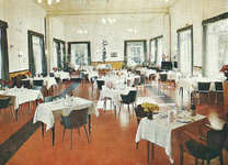 12 - Ansichtkaart grote zaal Hotel Veluwe